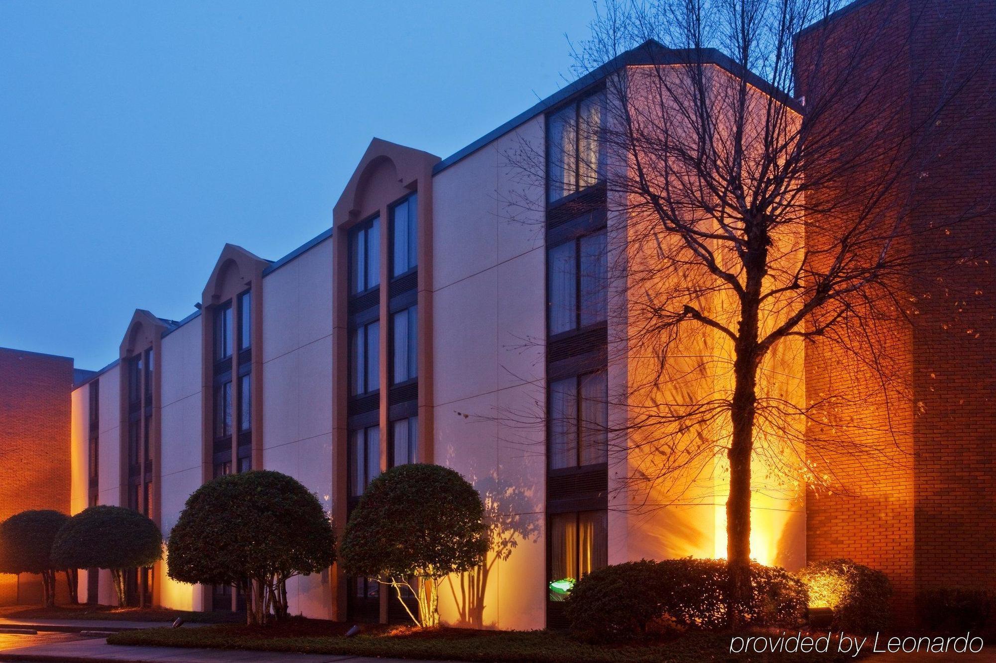 Ramada By Wyndham Γκέινσβιλ Εξωτερικό φωτογραφία